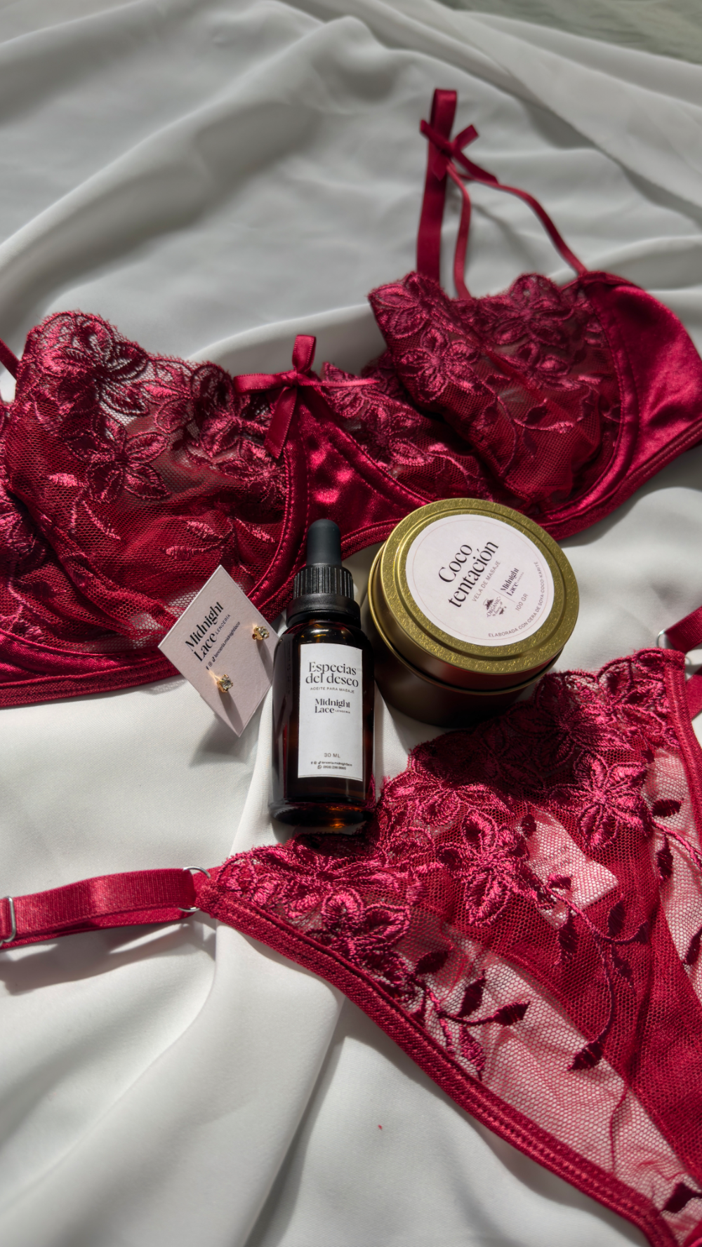 Sasha 2 piezas de lencería sexy con bordado floreado romántico y tanga para mujer