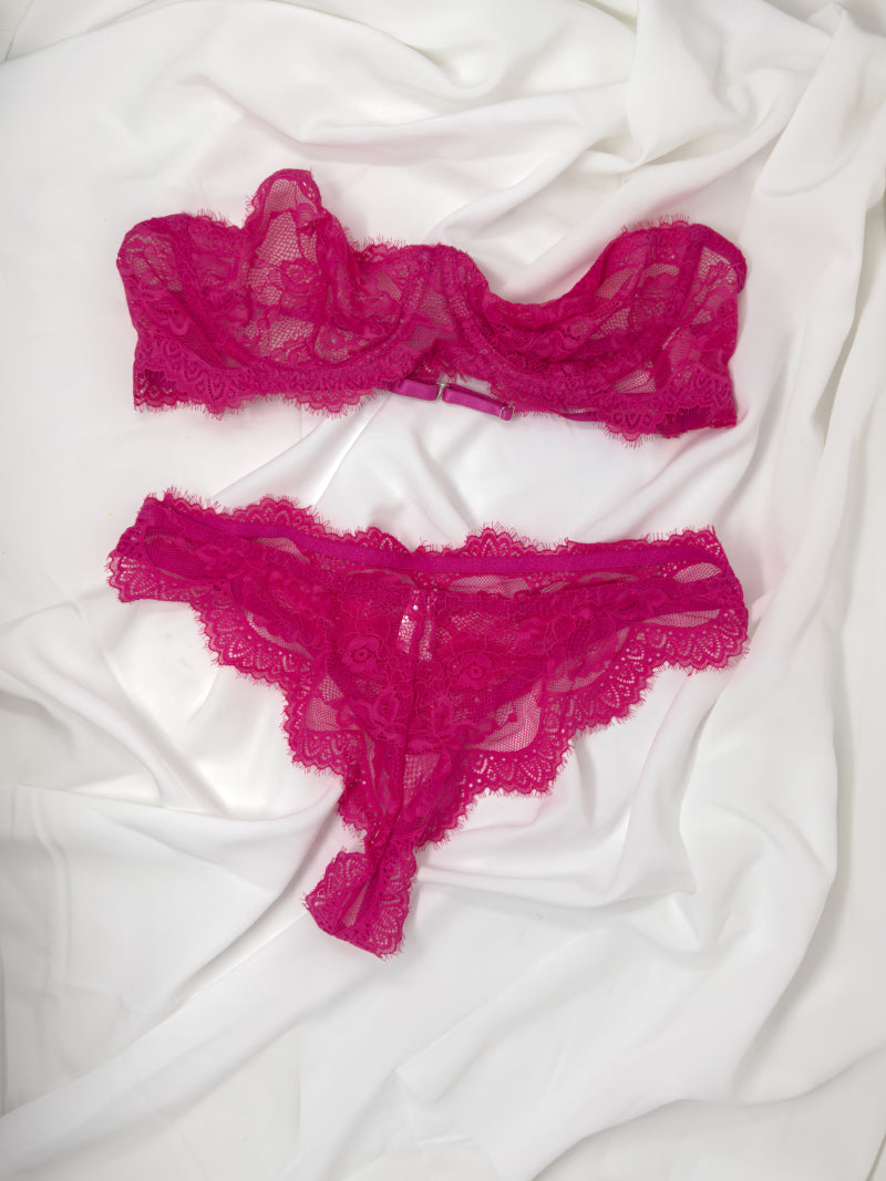 Beso de azúcar conjunto de dos piezas con bordado delicado sin tirantes