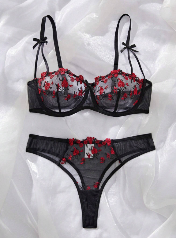 Vanessa set de 2 piezas de lencería con bordado de rosa romántica